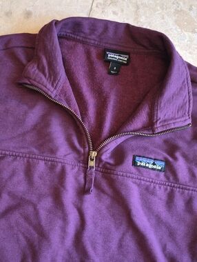Patagonia Men's Half-Zip Sweater in Plum